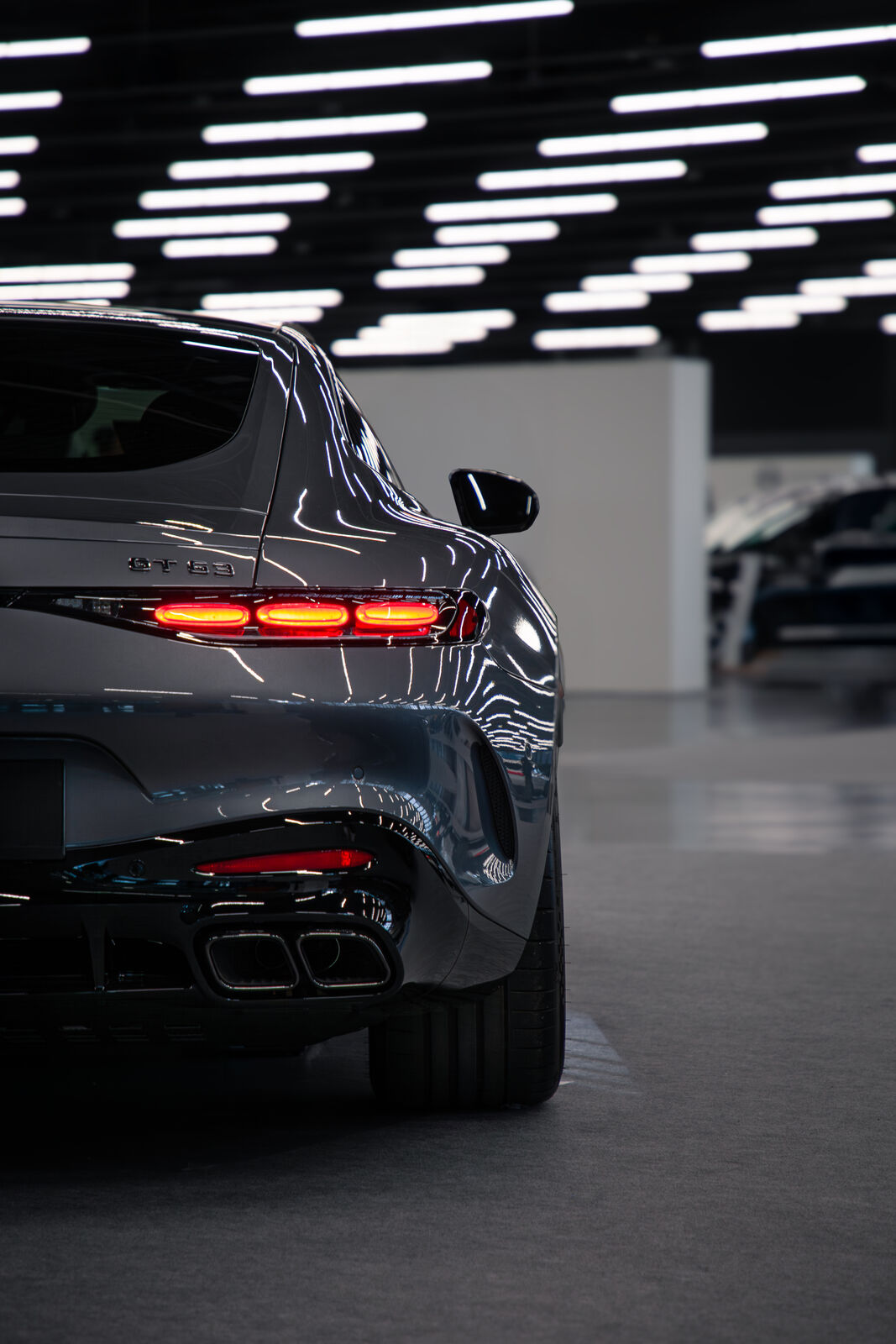Rad-Detail eines silbernen Porsche 911 Turbo