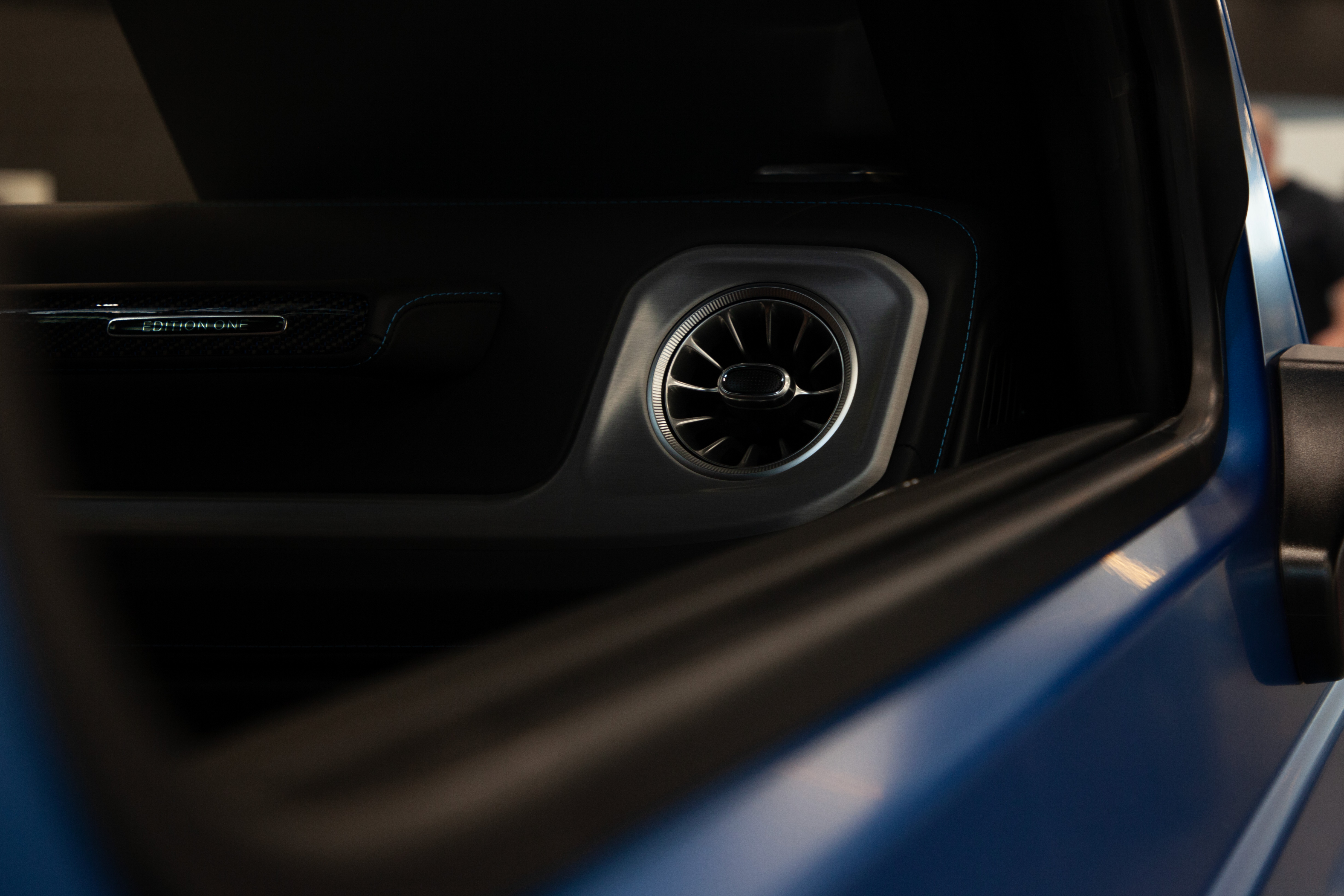 Interieurdetail einer Mercedes G-Klasse „Edition One“, Lautsprecherblende